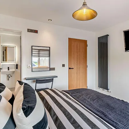 3 Bed In Carlisle Oc-94673 * 롱타운