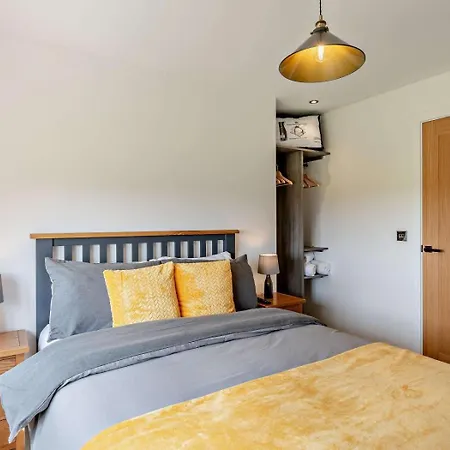 3 Bed In Carlisle Oc-94673 * 롱타운